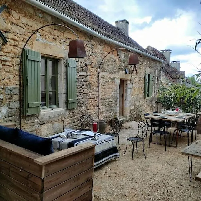 11 Pers Les Maisons Medievales De Charme En Quercy Puylagarde Holiday home
