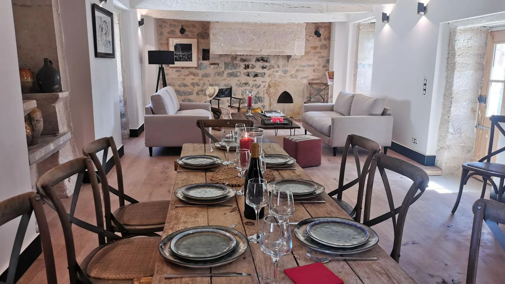 11 Pers Les Maisons Medievales De Charme En Quercy Puylagarde 0*,  France